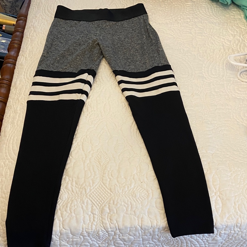 Bombshell Sportswear Kids' Black and Gray Leggings